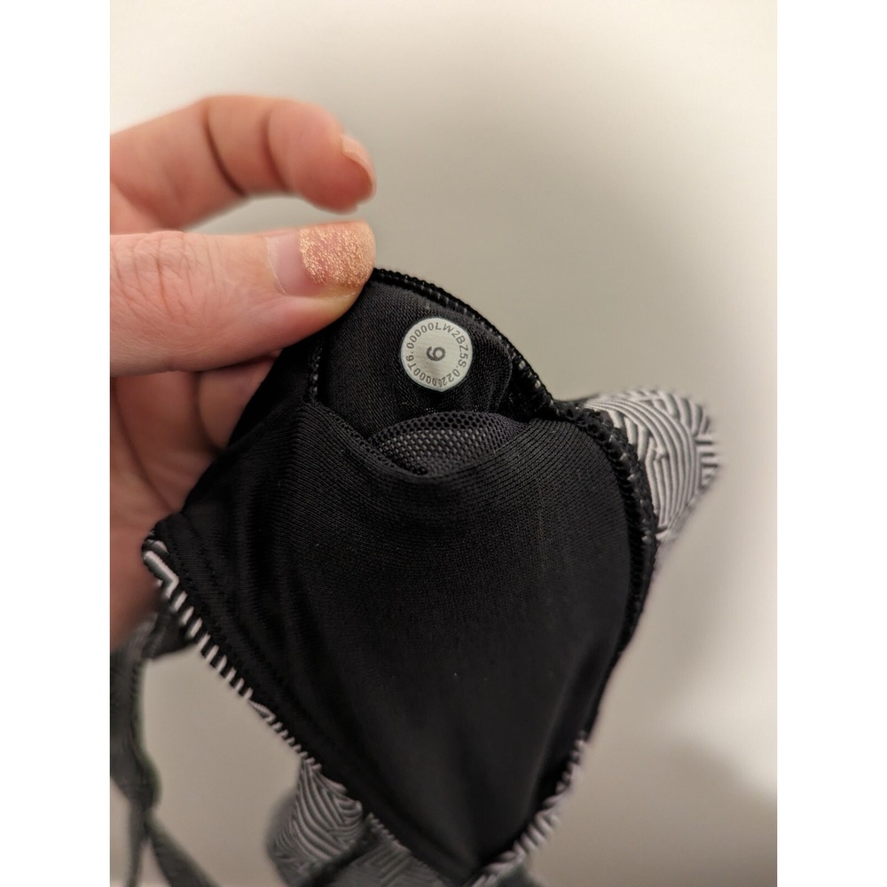 Lululemon RARE Seawheeze 2020 Energy Bra Size‎ 6 Black White - Picture 4 of 4